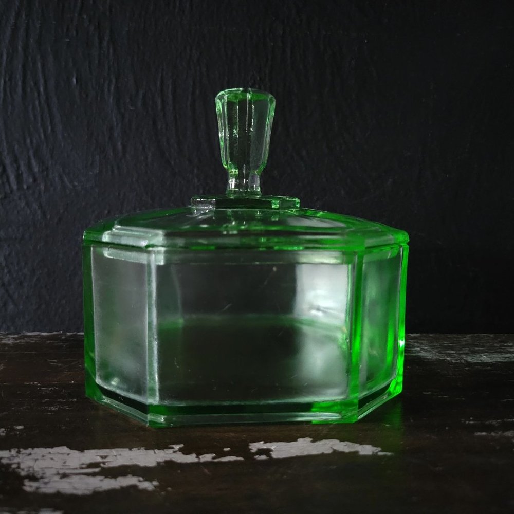 Vintage Green Glass Dresser Box / Powder Box, Glass Dish with Lid
